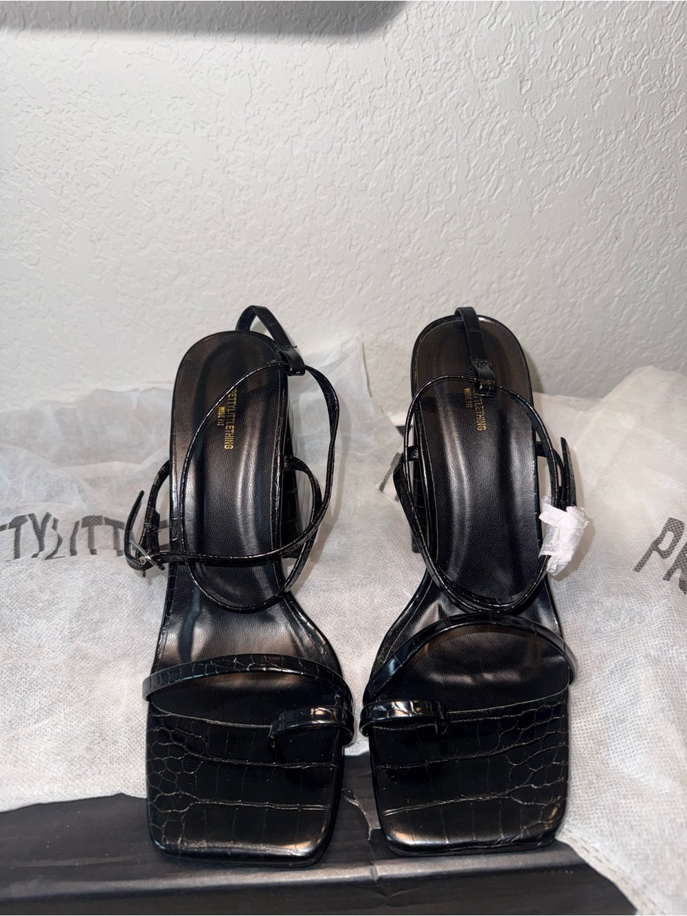 PrettyLittleThing Black Croc-Embossed Block Heel Sandals | Size 6 | NWT